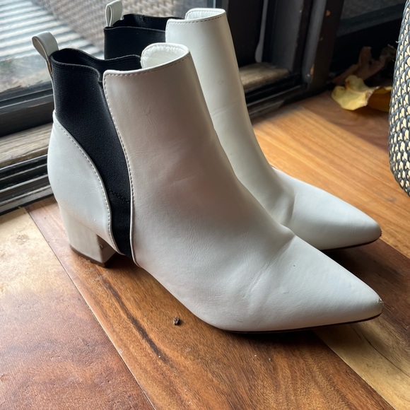 lulu's white booties size 7.5 - Picture 4 of 11